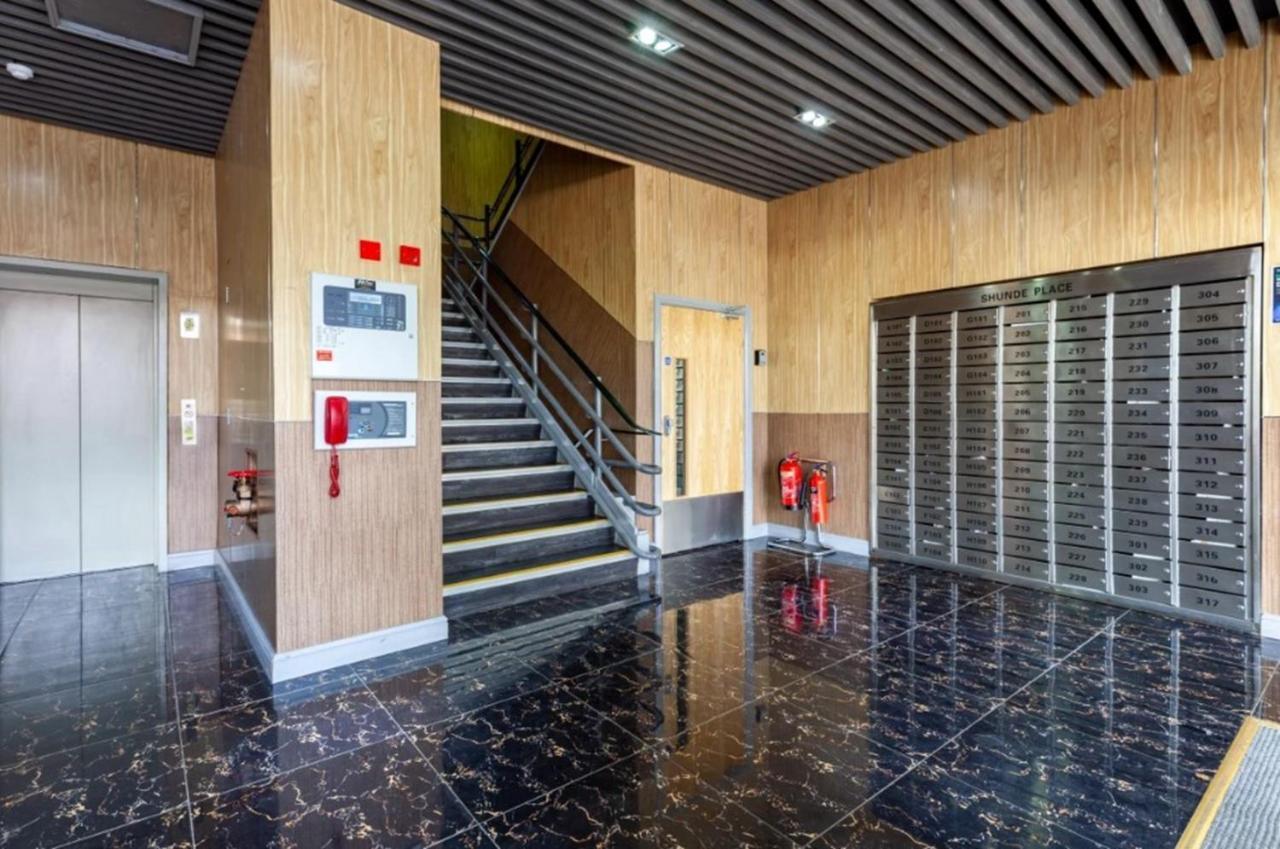קובנטרי B101 Boutique City Loft מראה חיצוני תמונה